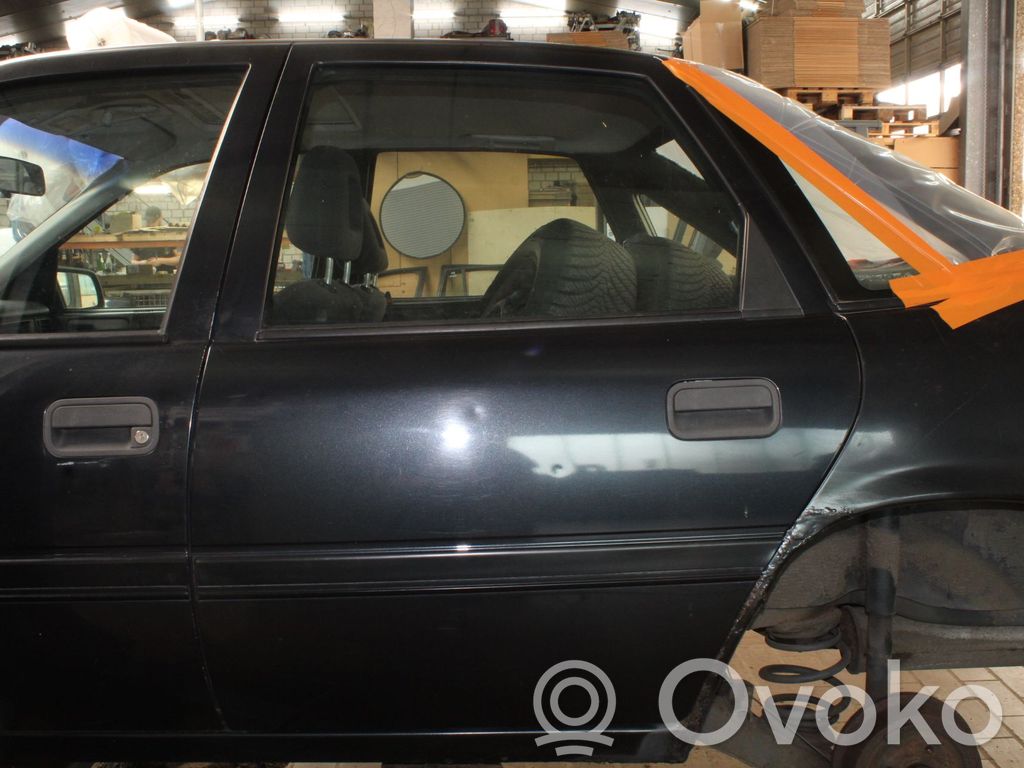 Opel Vectra A Puerta trasera 
