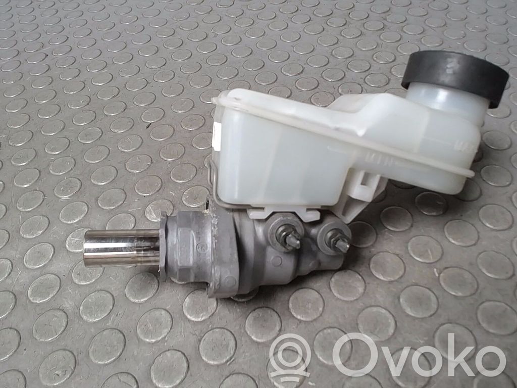 Toyota Yaris Główny cylinder hamulca 