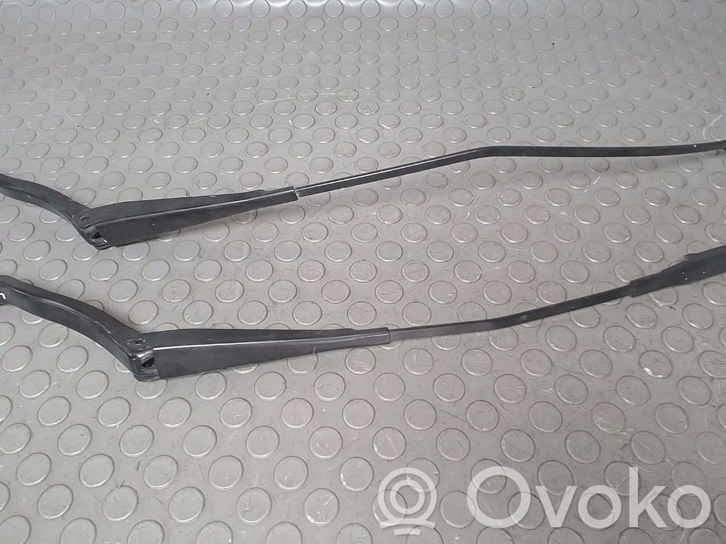 Opel Corsa D Braț ștergător față