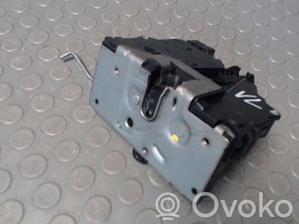 Opel Corsa D Front door lock 