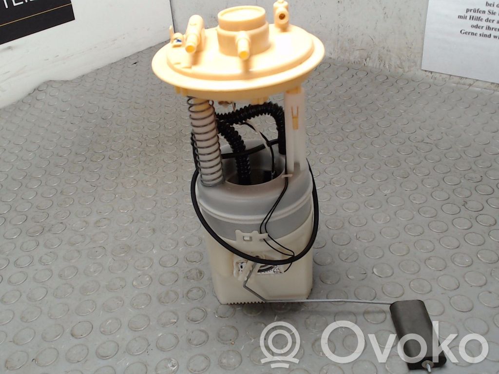 Bomba interna de combustible   MN186226,MN135000