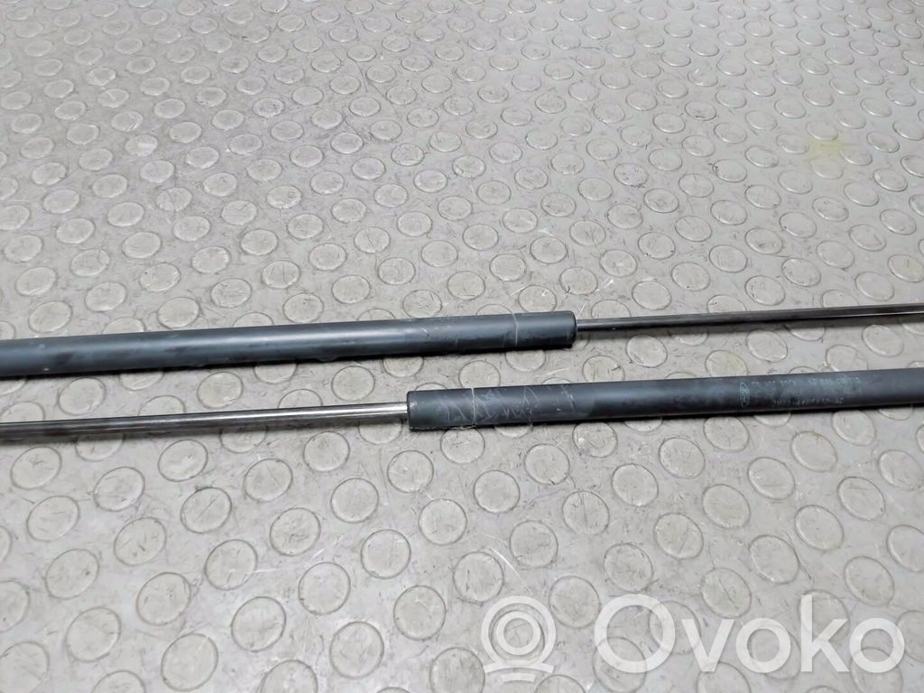 Mazda 2 Tailgate/trunk strut/damper 