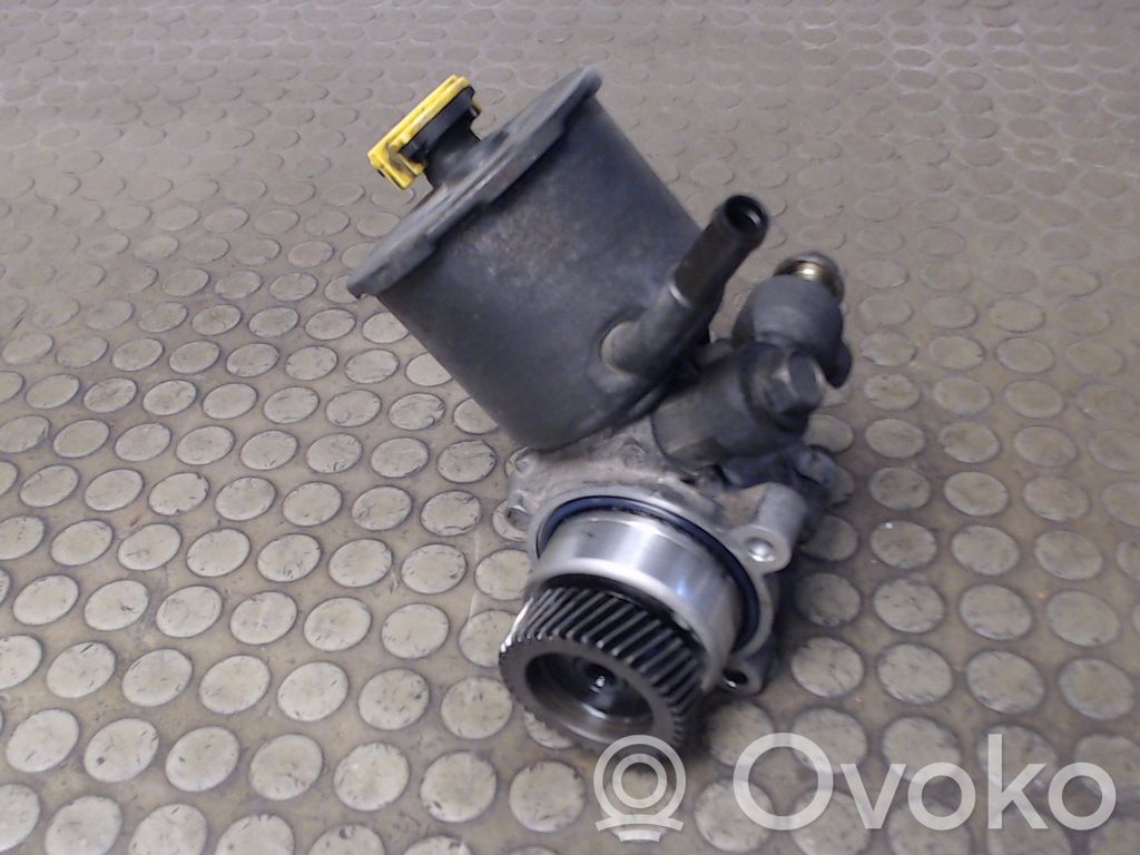 Mazda 626 Pompa wspomagania 