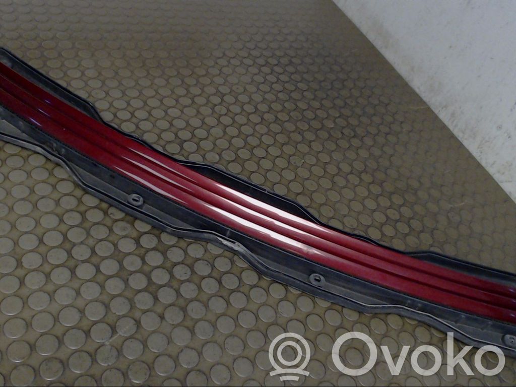 Mercedes-Benz E W210 Grille calandre de capot