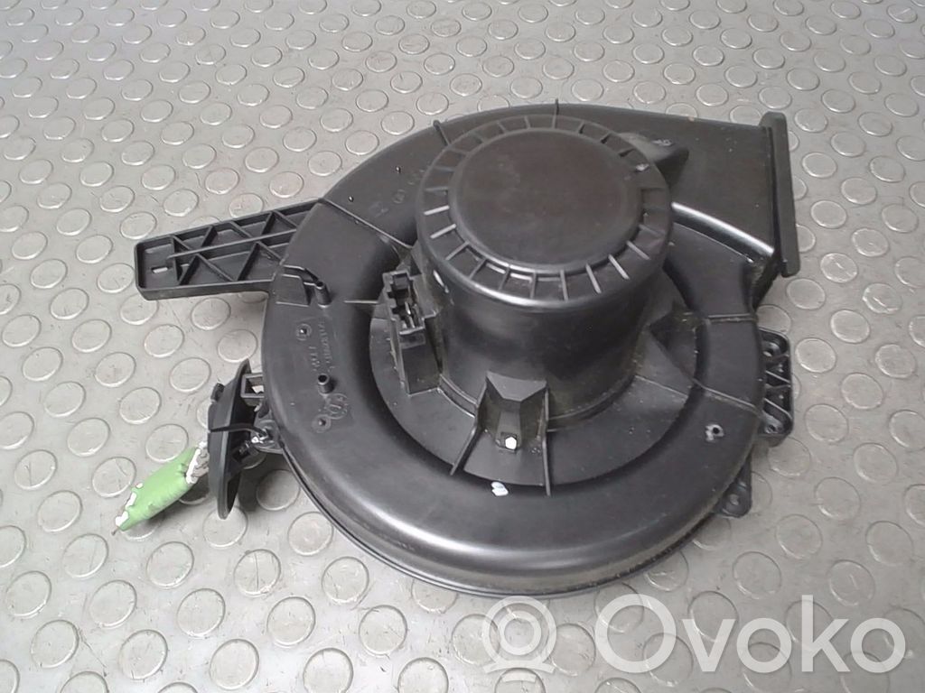 Volkswagen Polo IV 9N3 Ventilator electric răcire radiator 
