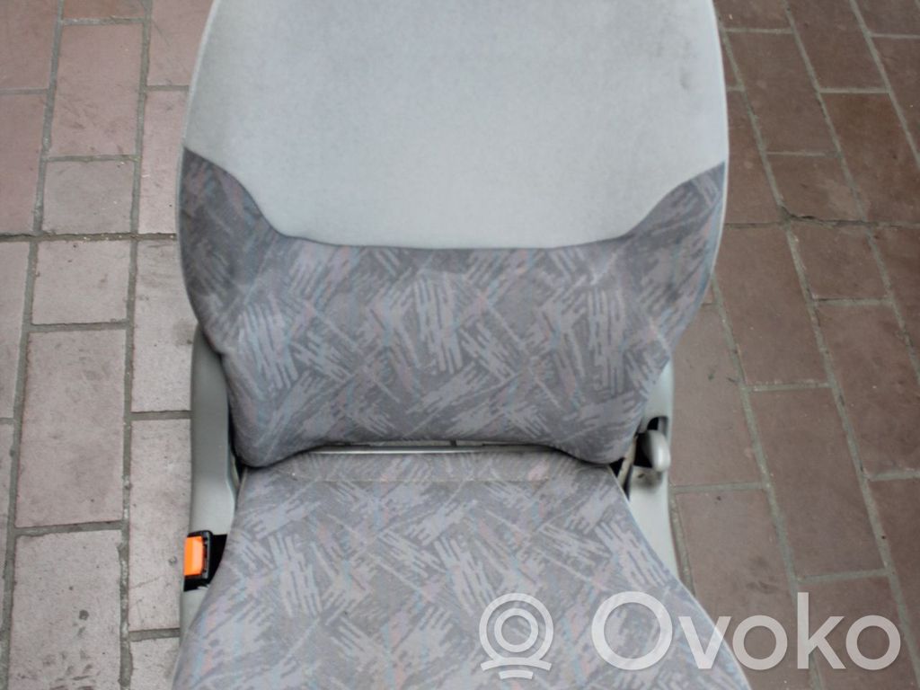 Tercera fila de asientos   NICHTZUTREFFEND