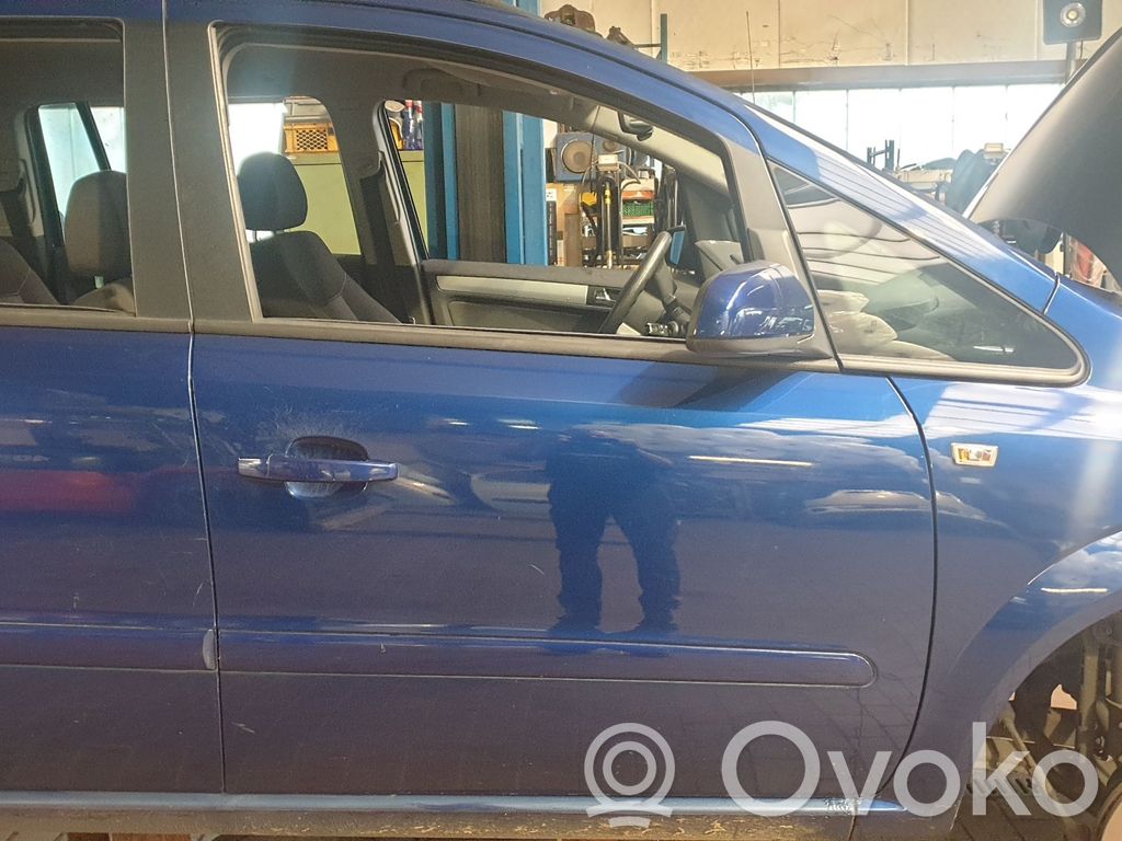 Opel Zafira B Puerta delantera