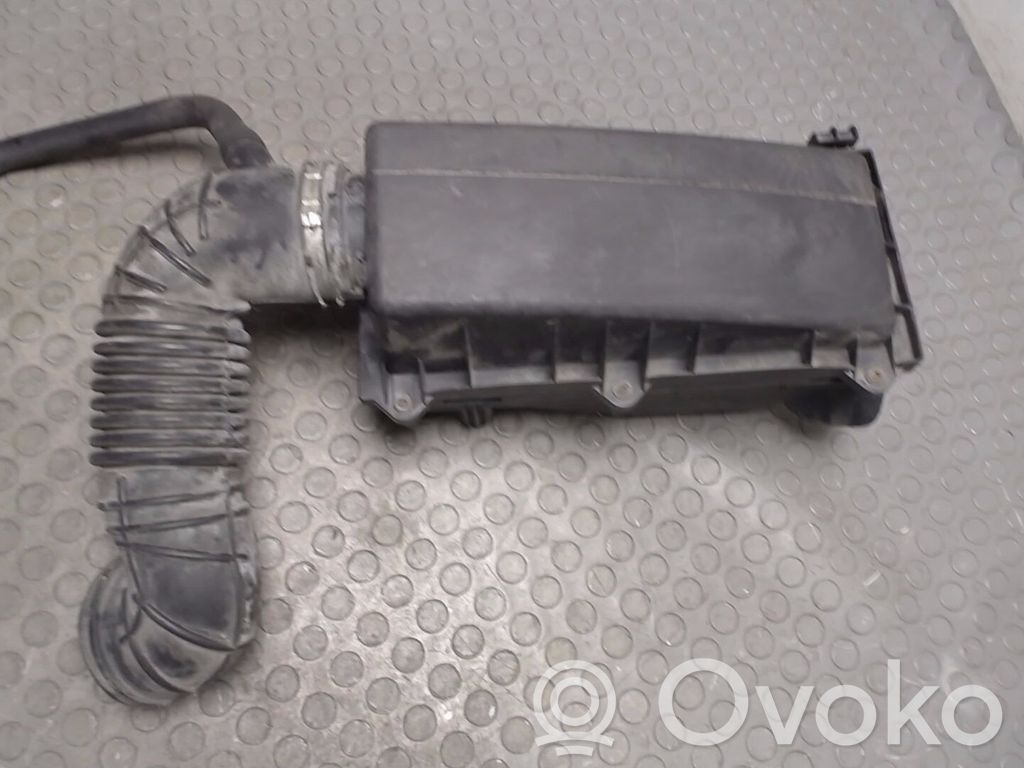 Ford Mondeo Mk III Obudowa filtra powietrza 