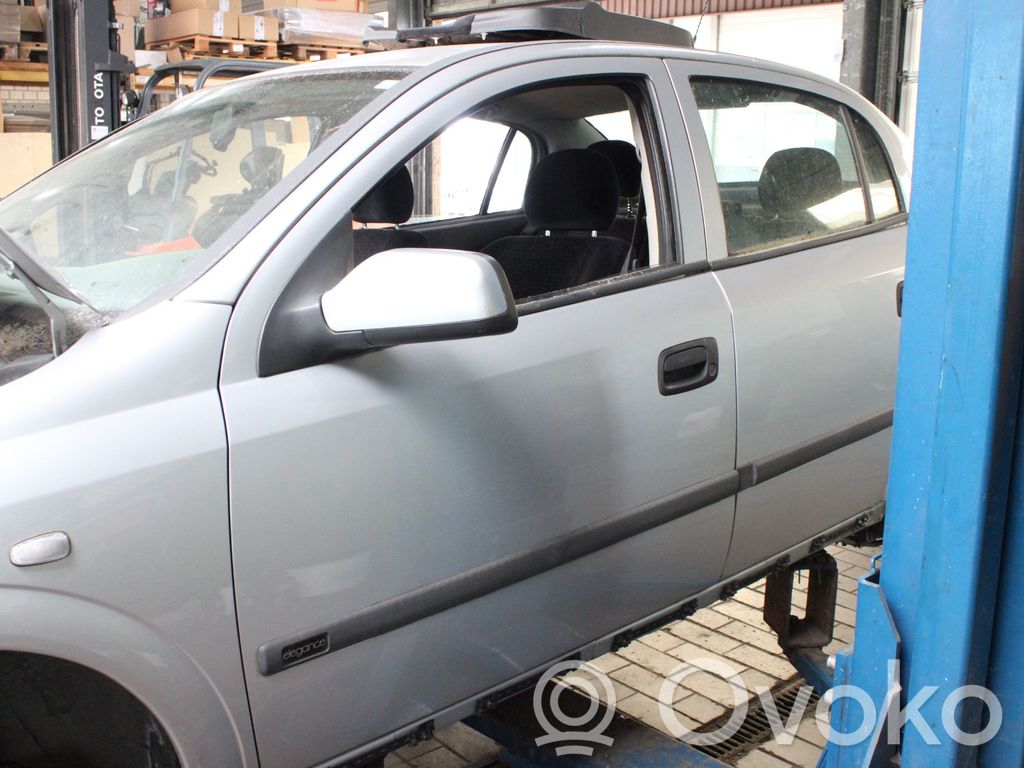 Opel Astra G Puerta delantera 