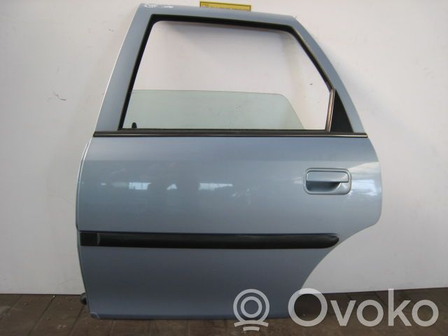 Opel Vectra B Puerta trasera 