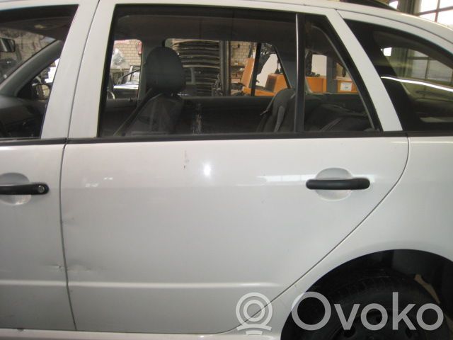 Skoda Fabia Mk1 (6Y) Puerta trasera 