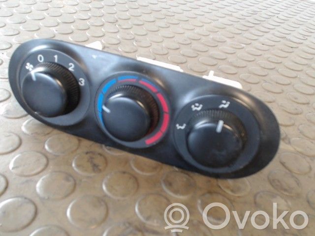 Mazda MPV II LW Unitate control climatizare 