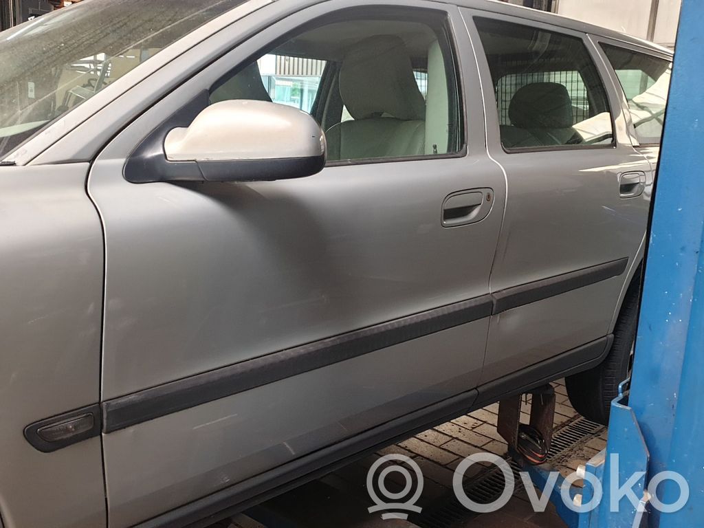 Volvo V70 Durvis 