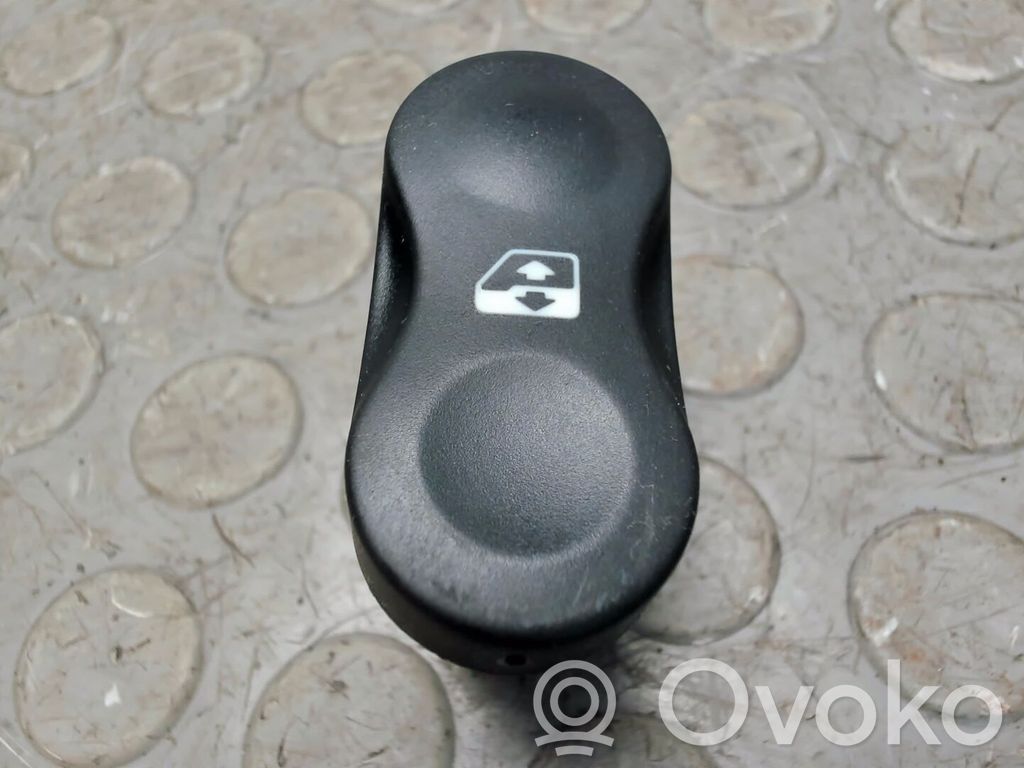 Dacia Sandero Comutator comandă geamuri electrice 