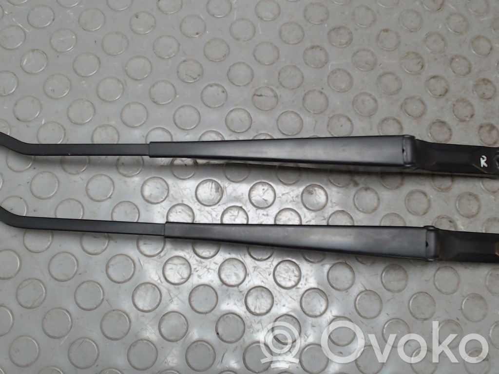 Seat Cordoba (6K) Wischerarm vorne 