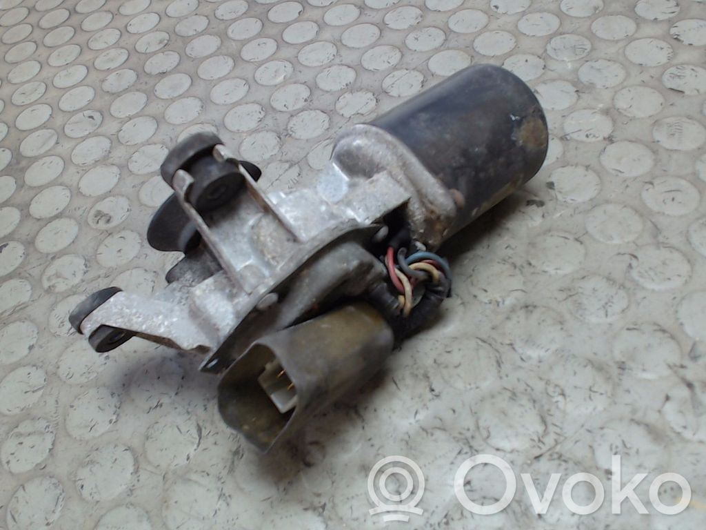 Nissan Sunny Motor ștergător 
