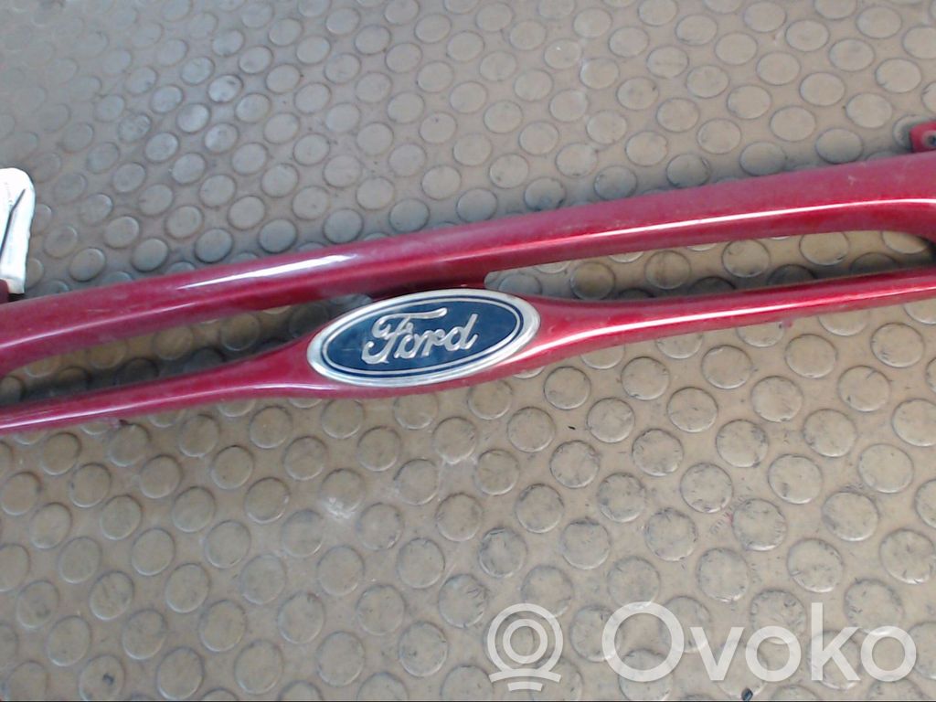 Ford Mondeo MK I Etusäleikkö 