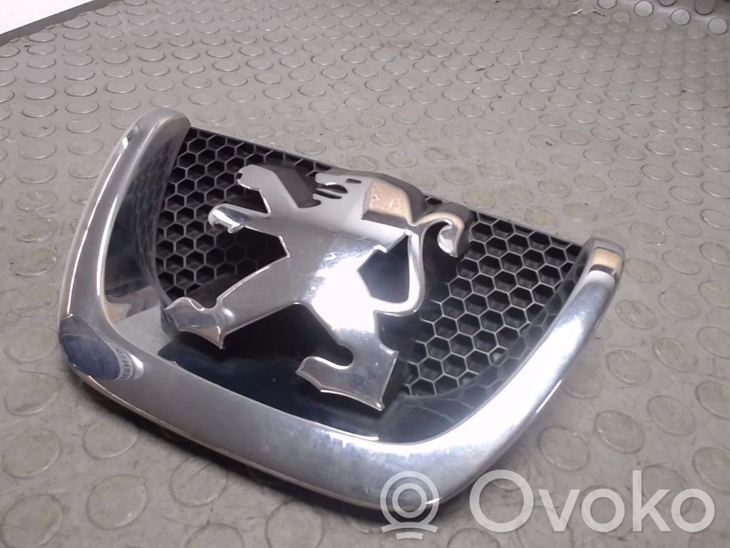 Peugeot 206 Front grill 