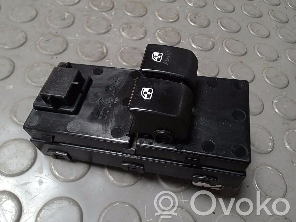Electric window control switch   935751H000EQ,0000