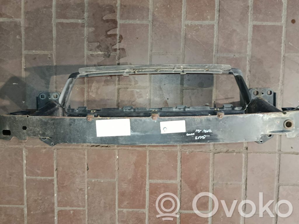Priekšpusē bampera sastiprinājums   51117058450,0000