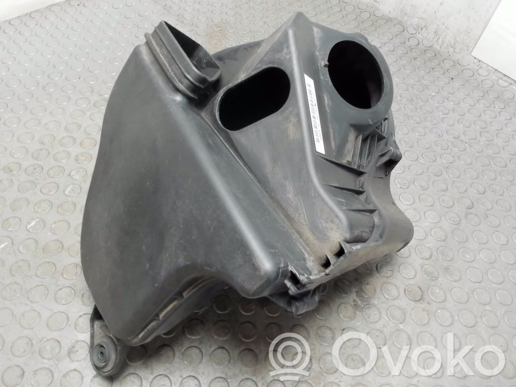 BMW 1 E81 E87 Air filter box 