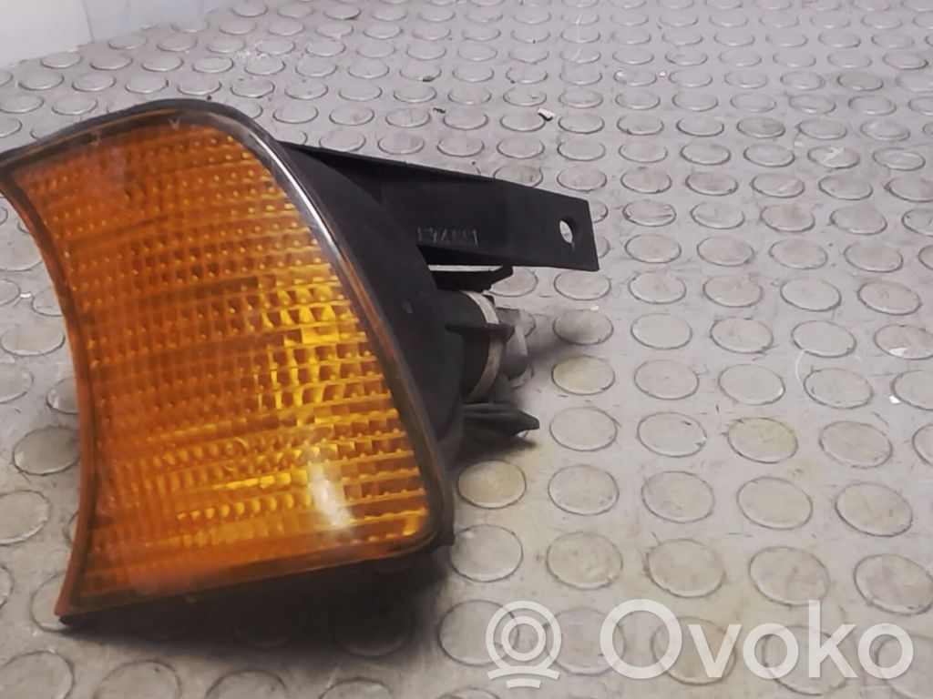 BMW 5 E34 Front indicator light 