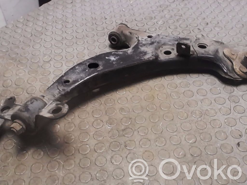 Toyota Corolla E80 Querlenker Achsschenkel vorne 