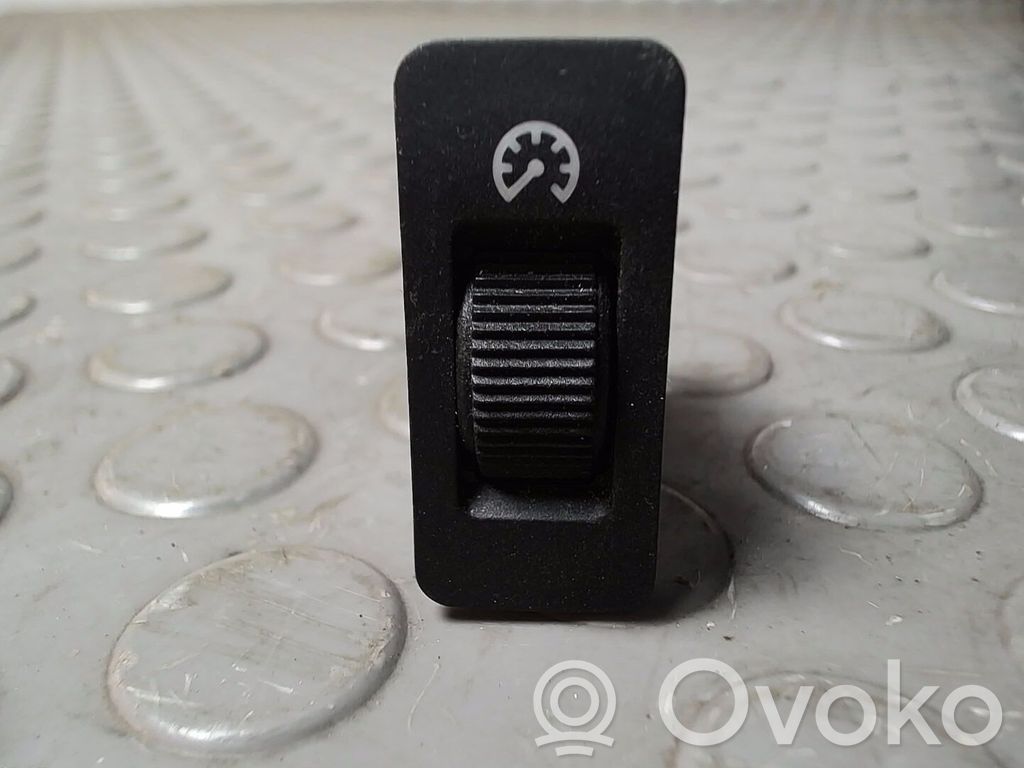 Central locking switch button   61318360828