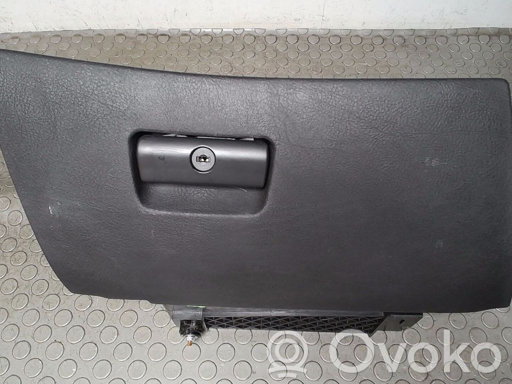 BMW 5 E39 Daiktadėžė 