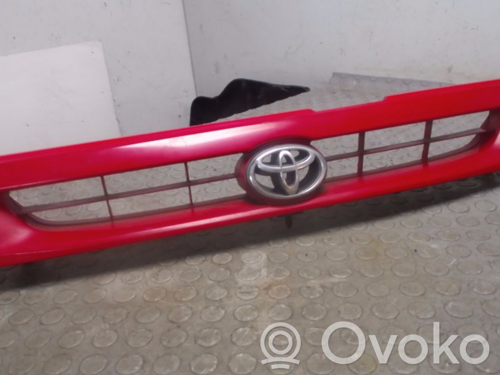 Toyota Corolla E80 Etusäleikkö 