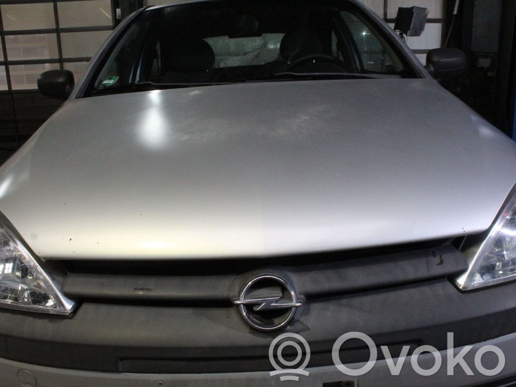 Opel Corsa C Konepelti 