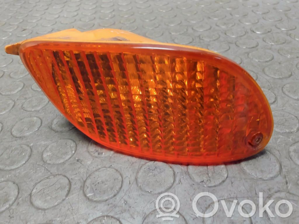 Ford Focus Front indicator light 
