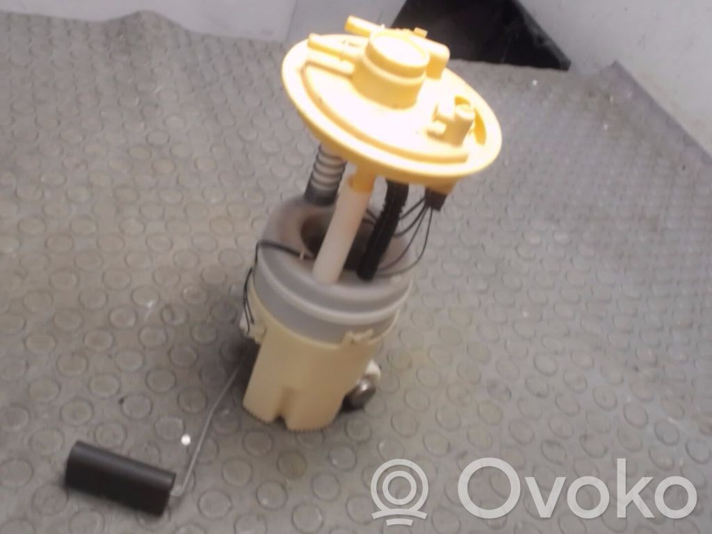 Smart ForFour I Bomba interna de combustible 