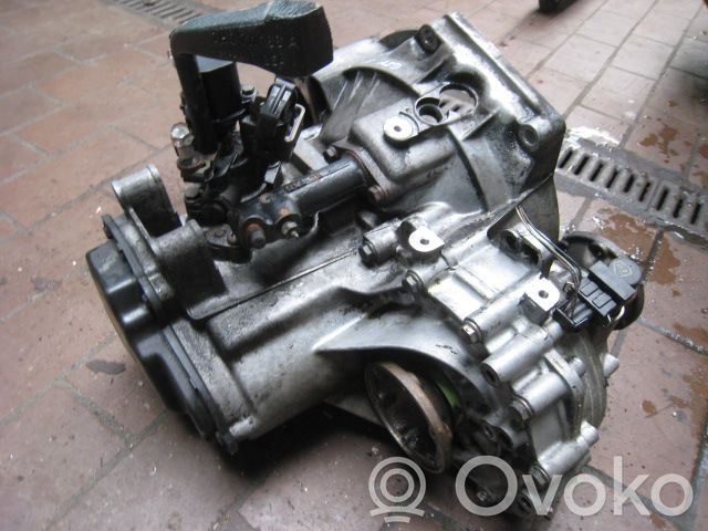 Volkswagen Golf III Cutie viteze manuală cu 5 trepte 