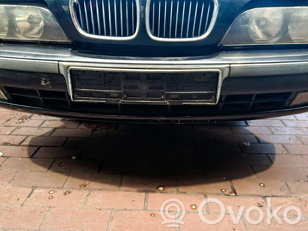BMW 5 E39 Priekinis bamperis 