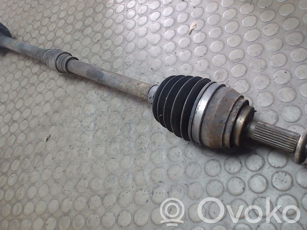Priekinis pusašis   RB896311H,MB896311