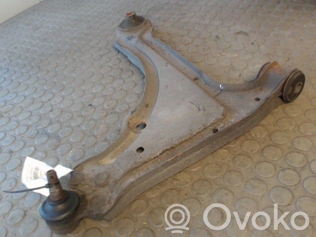 Opel Vectra A Basculă inferioară față 