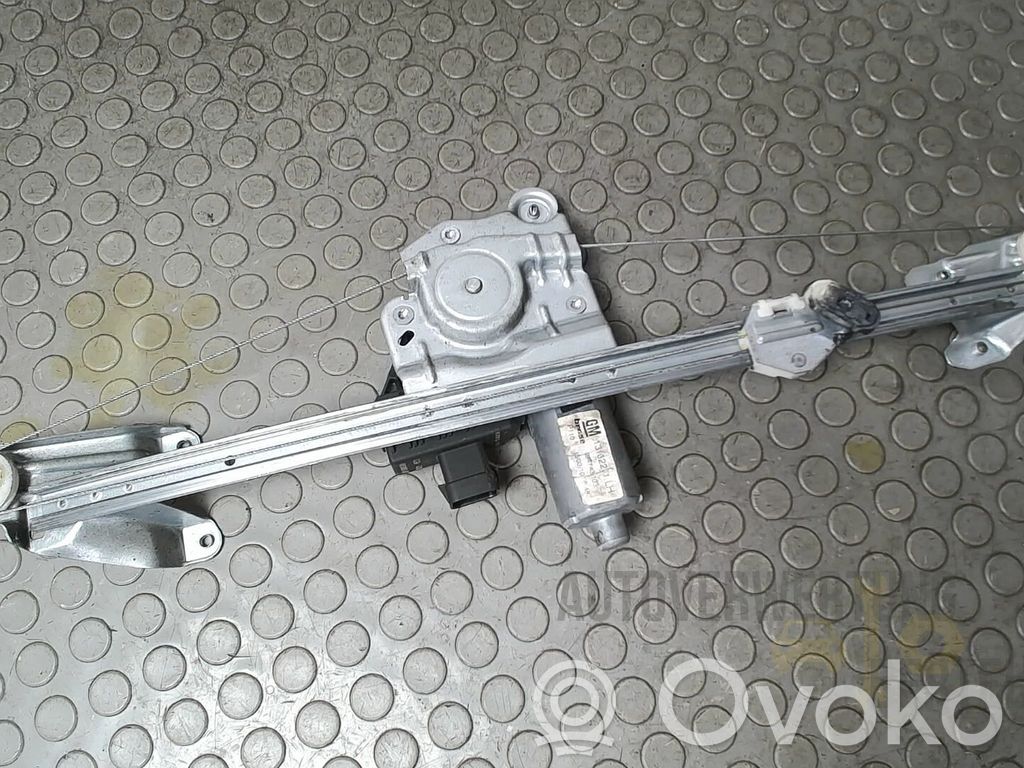 Opel Zafira B Meccanismo di sollevamento del finestrino posteriore senza motorino