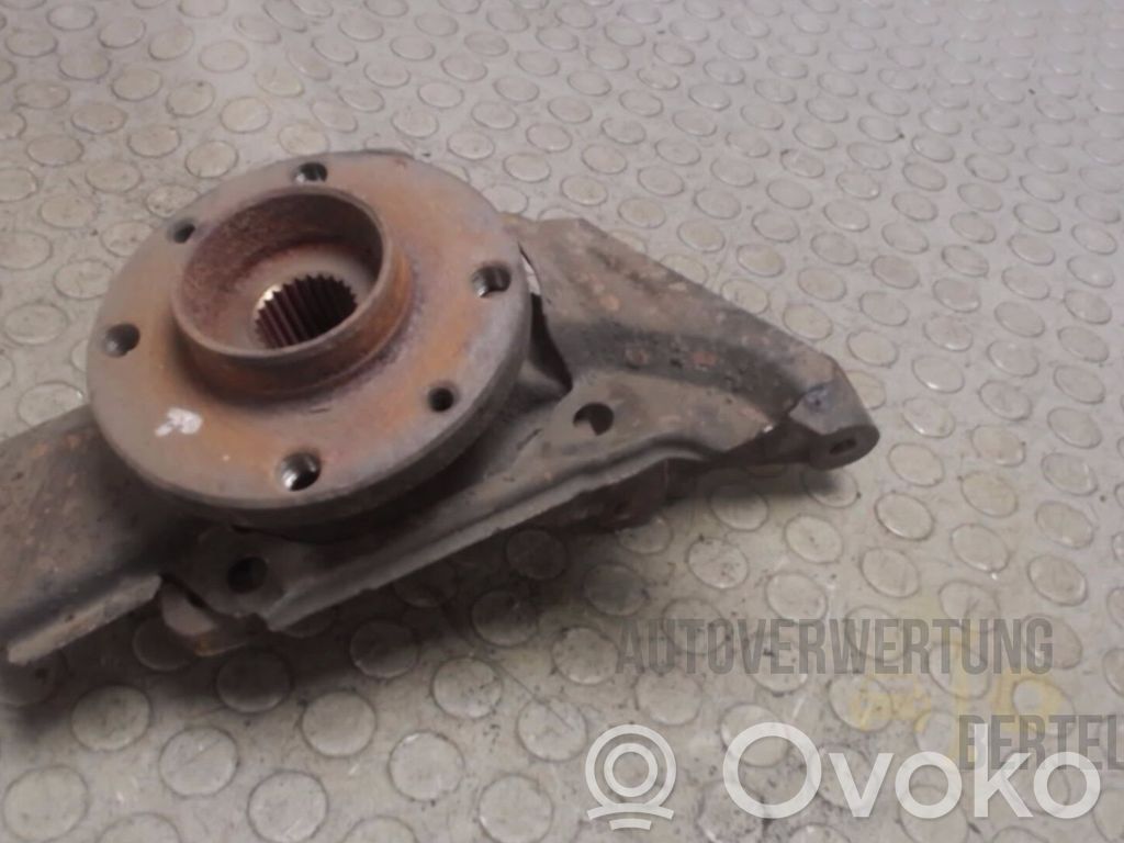Alfa Romeo 145 - 146 Zwrotnica koła przedniego 