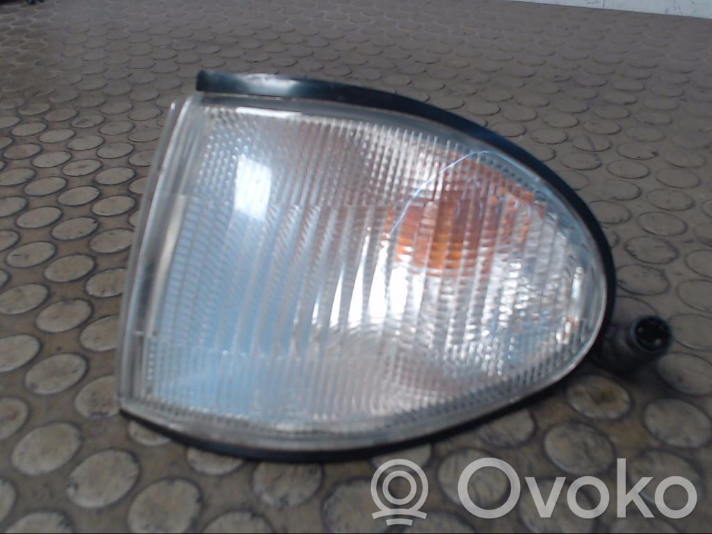 Hyundai Sonata Semnalizator față 