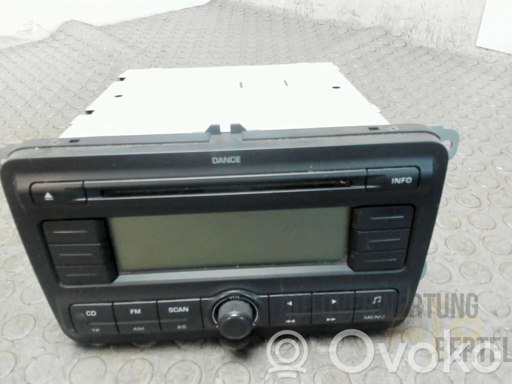 Skoda Roomster (5J) Unidad delantera de radio/CD/DVD/GPS 
