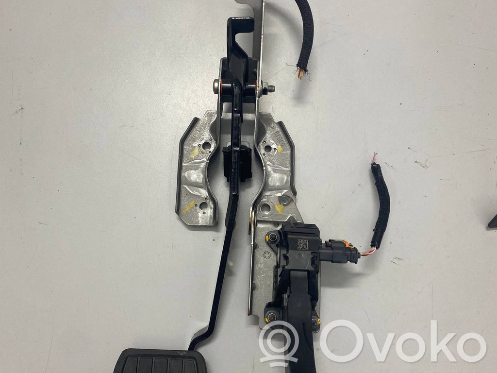 Peugeot 3008 II Pedal assembly 