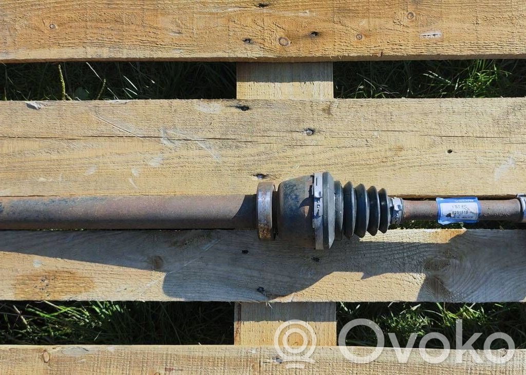 Volvo S70  V70  V70 XC Półoś przednia 