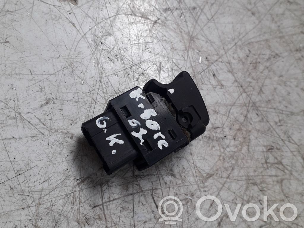 Electric window control switch   020530