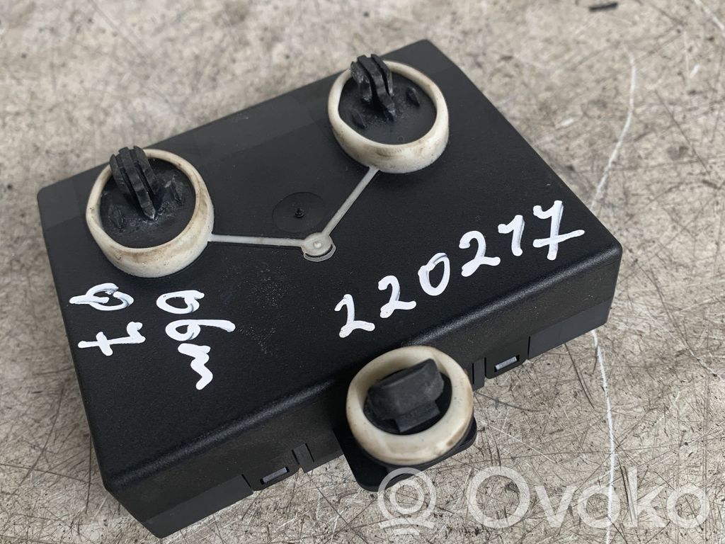 Audi Q7 4L Door control unit/module 