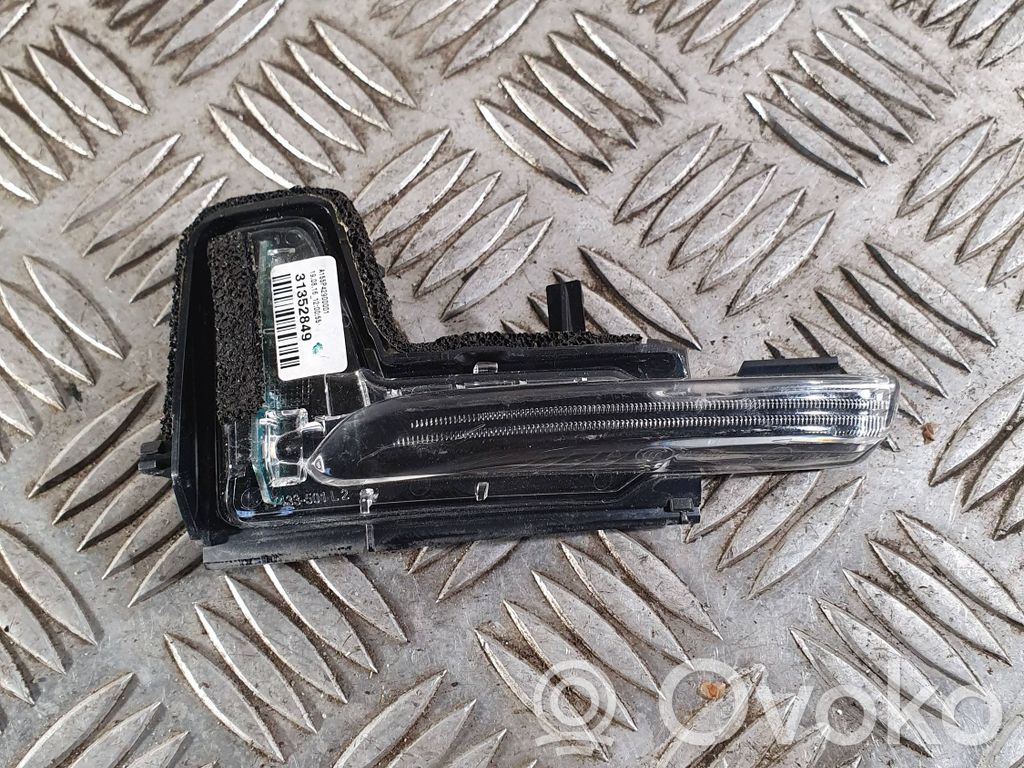Mirror indicator light   31385685,31352849
