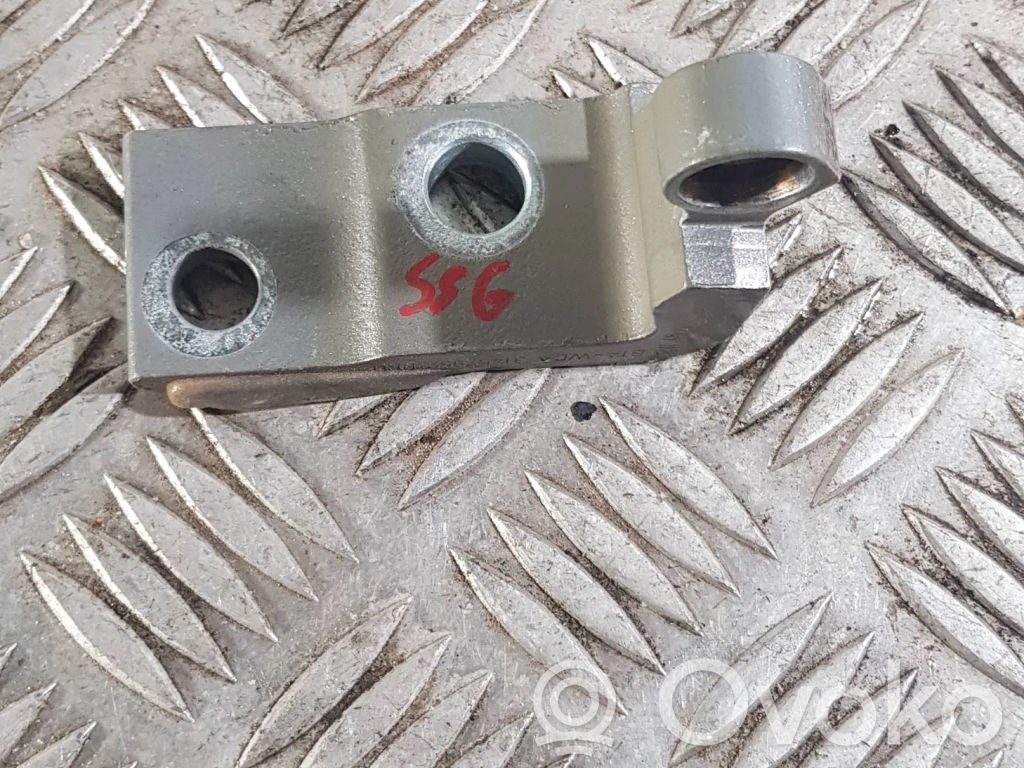 Front door upper hinge   31457957