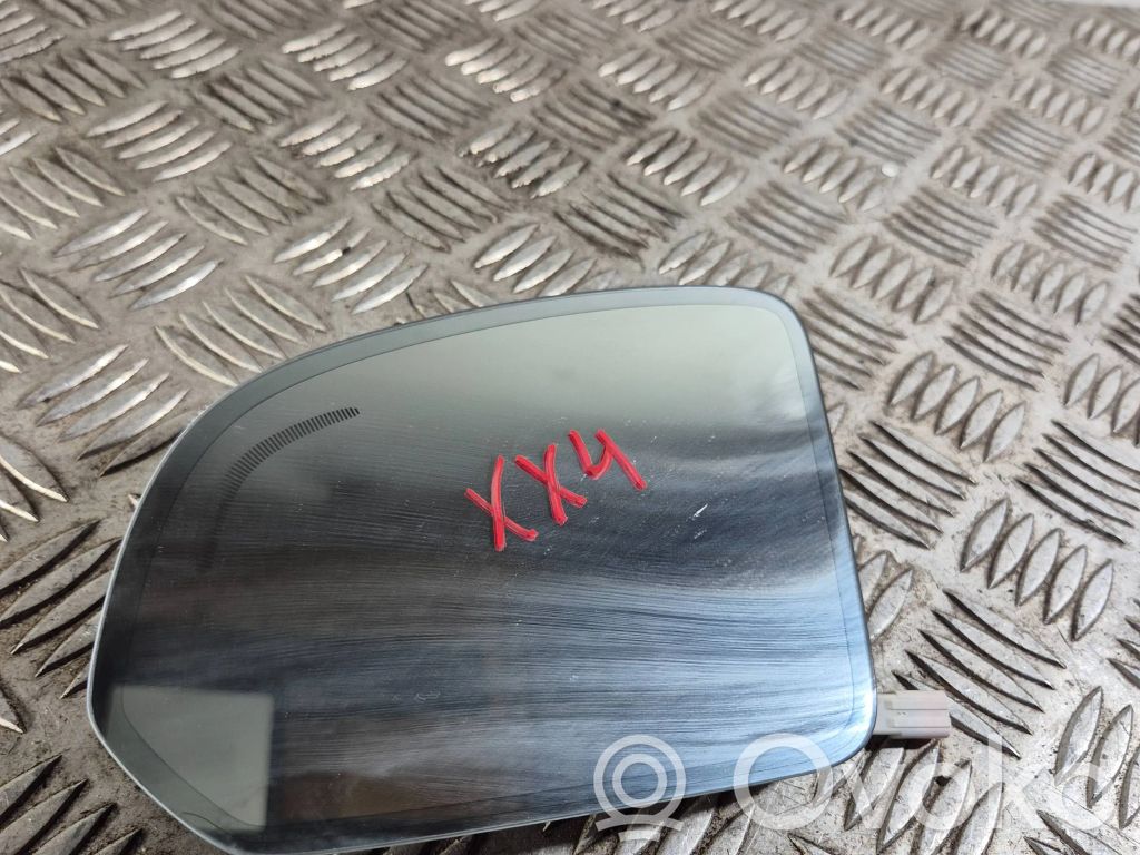 Volvo XC40 Spoguļa stikls 