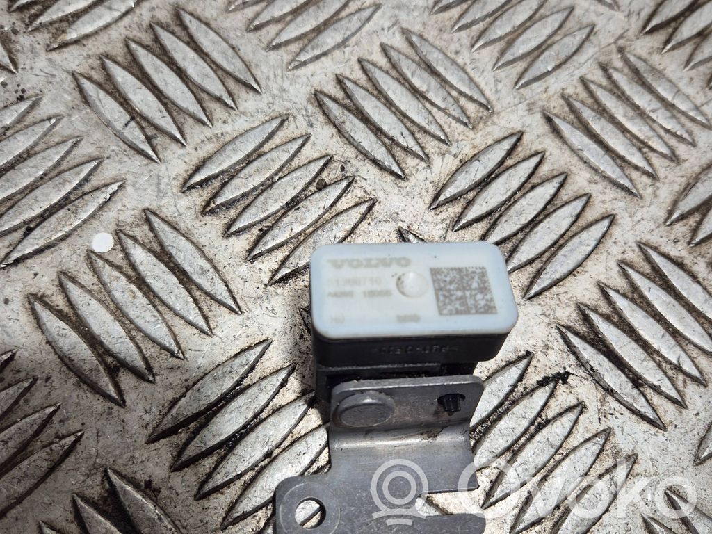 Volvo XC60 Airbagsensor Crashsensor Drucksensor 