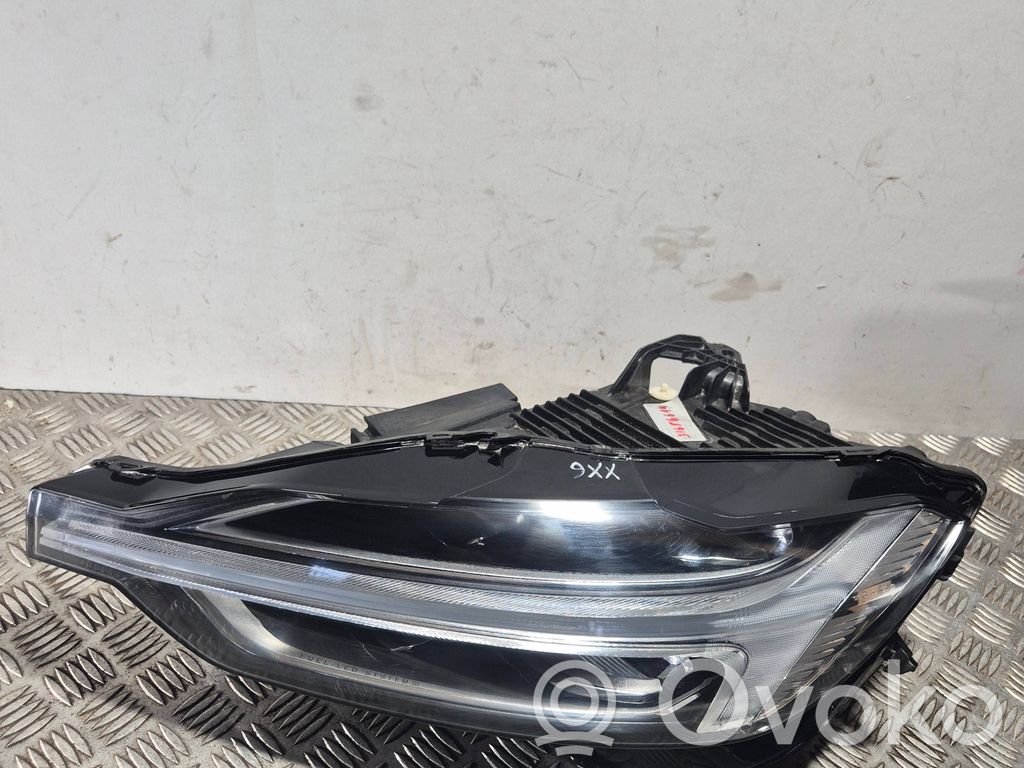 Scheinwerfer   31656614